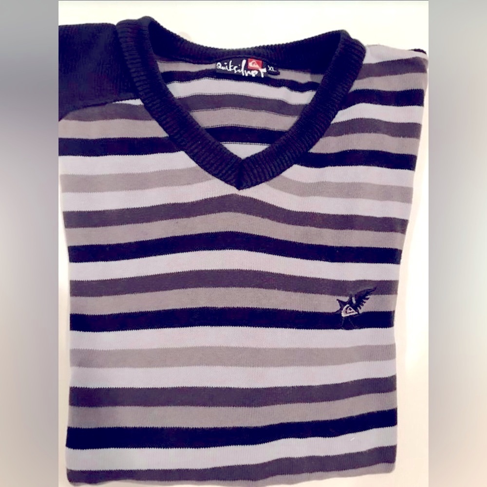 QuickSilver French pullover.